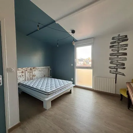 Maison Avec Terrasse, 10 Couchages, A 200 M De La Holiday home Berck