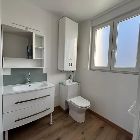 Maison Avec Terrasse, 10 Couchages, A 200 M De La