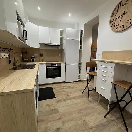 Maison Avec Terrasse, 10 Couchages, A 200 M De La * Berck
