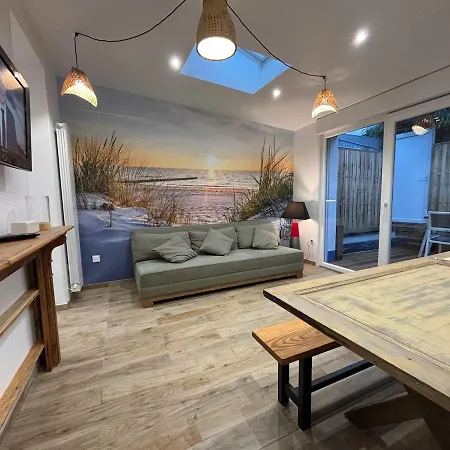 Maison Avec Terrasse, 10 Couchages, A 200 M De La