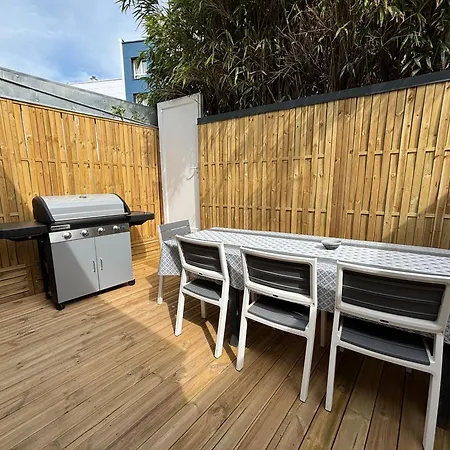 Maison Avec Terrasse, 10 Couchages, A 200 M De La *