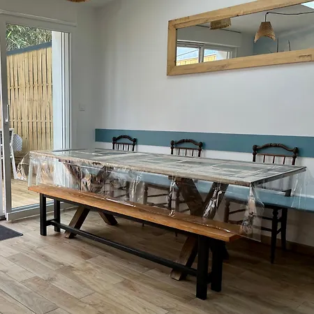 Maison Avec Terrasse, 10 Couchages, A 200 M De La Holiday home Berck