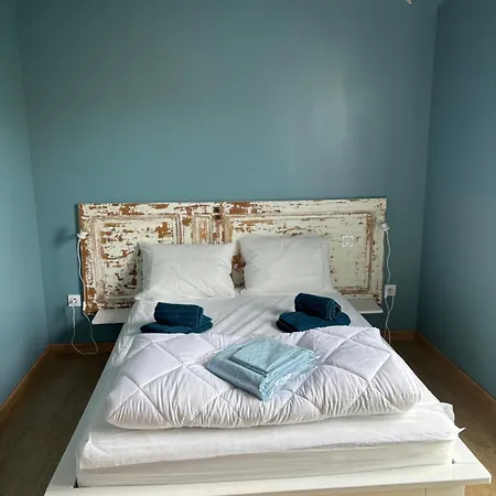 Maison Avec Terrasse, 10 Couchages, A 200 M De La Holiday home Berck