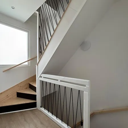 Maison Avec Terrasse, 10 Couchages, A 200 M De La * Berck