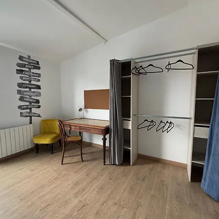 Maison Avec Terrasse, 10 Couchages, A 200 M De La *