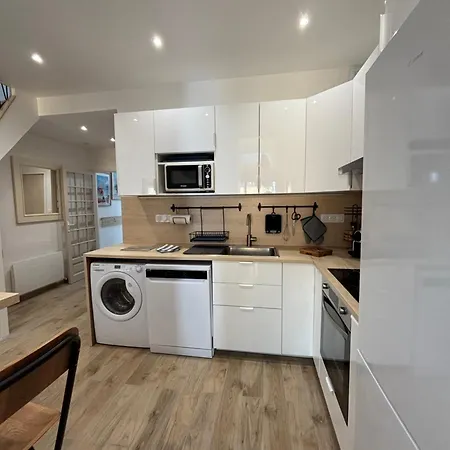 Maison Avec Terrasse, 10 Couchages, A 200 M De La